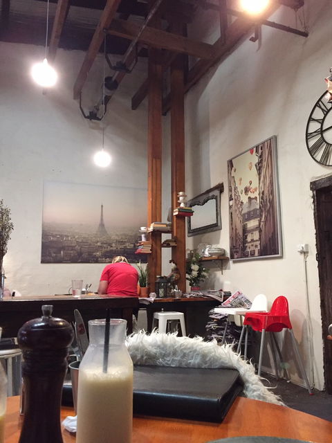 Nosh Cafe - Internet Find 6