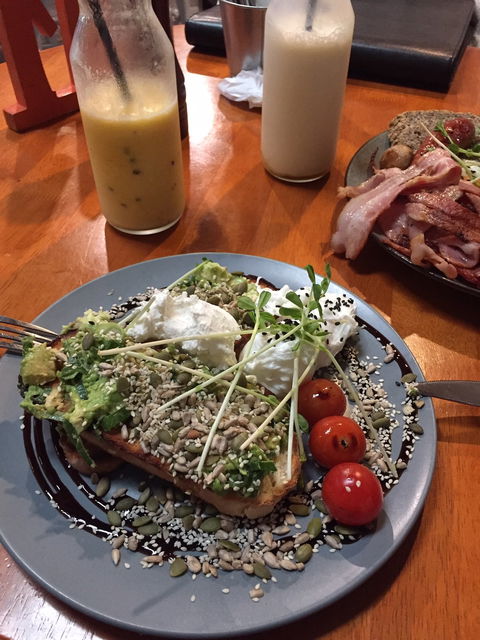 Nosh Cafe - Internet Find 8