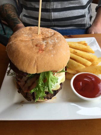 Oakbank Hotel - Internet Find 0