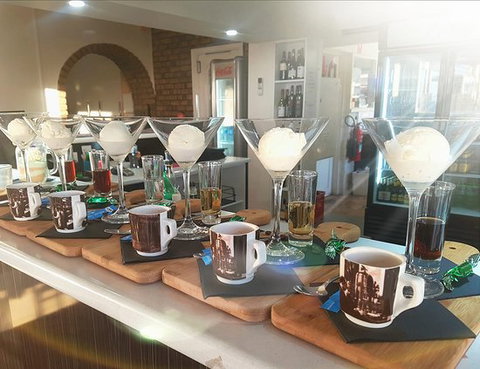 Patio Restaurant - Internet Find 0