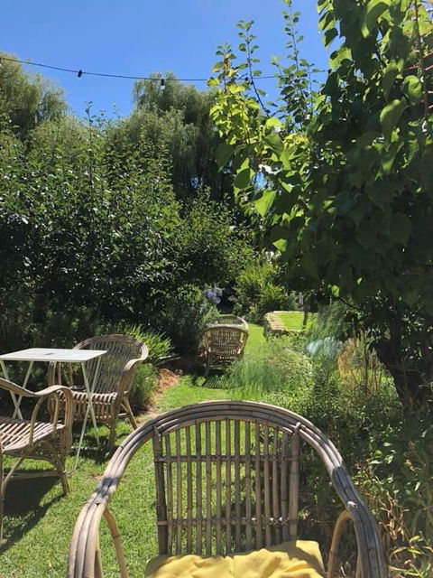 The Seasonal Garden Cafe - Internet Find 3