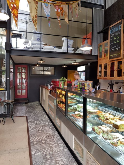 The Uraidla Republic Cafe - Internet Find 10