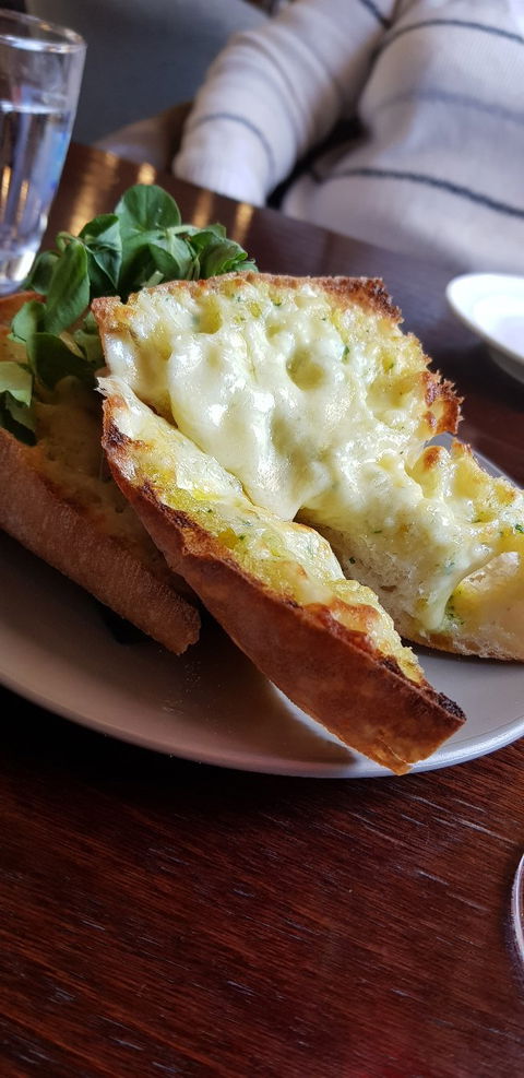 Wanera Wine Bar And Restaurant - Internet Find 11