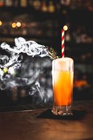 Canvas Cocktail & Wine Bar - Internet Find 6
