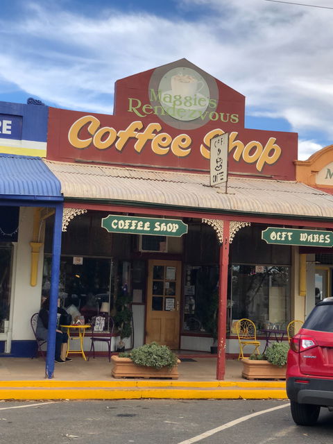 Maggie's Rendezvous - Internet Find 3