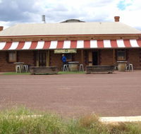 Prairie Hotel - Internet Find