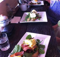 Spring Hill Deli  Cafe - Internet Find