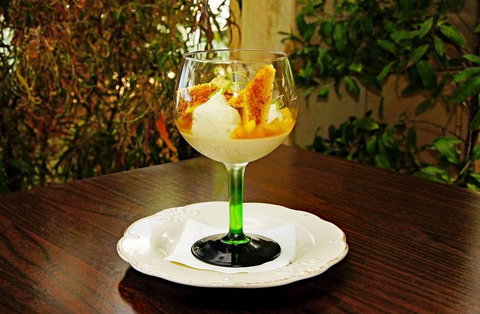 Walter’s Lounge - Internet Find 4