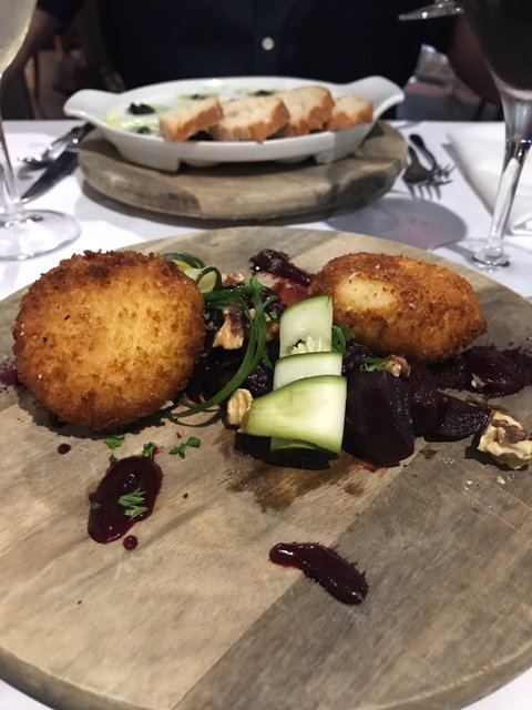 C'est Bon Restaurant Francais - Internet Find 5