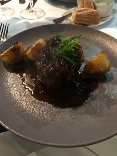 C'est Bon Restaurant Francais - Internet Find 6