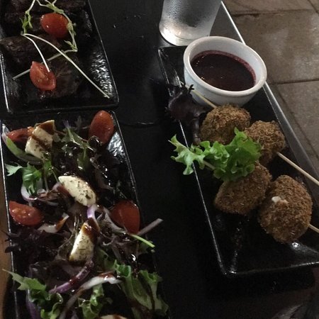 Laguna Tapas & Wine - Internet Find 0