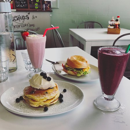 Pete & Paulz Breaky Bar - Internet Find 0