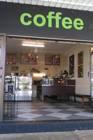 Tiny's Juice Bar Cafe - Internet Find 0