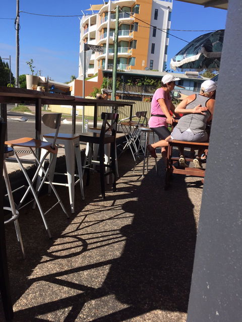 High Tide Bar, Grill And Cafe - Internet Find 3