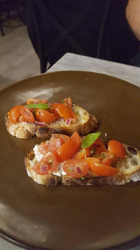 Manny's Italian - Internet Find 4