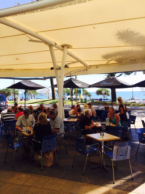 Oliver's Cafe - Internet Find 1