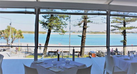 Tides Waterfront Dining - Internet Find 0