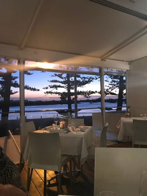 Tides Waterfront Dining - Internet Find 3