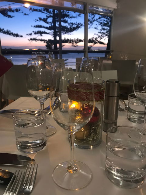 Tides Waterfront Dining - Internet Find 4