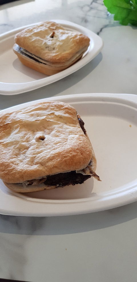 Jochheims Pies - Internet Find 1