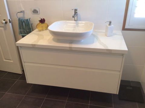 Platinum Kitchens & Bathrooms - Internet Find 0