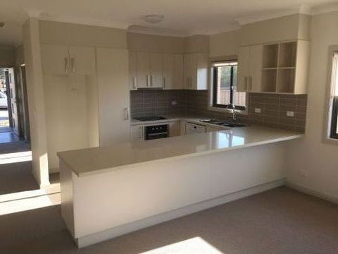 Platinum Kitchens & Bathrooms - Internet Find 4