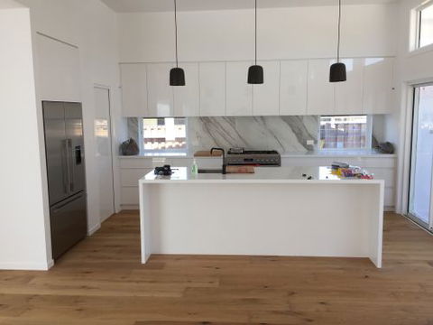Platinum Kitchens & Bathrooms - Internet Find 8