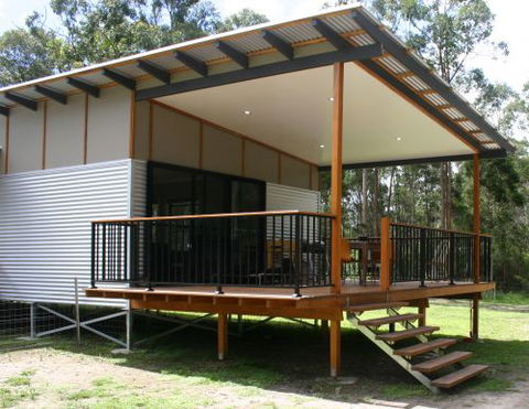 Macleay Valley Building - Internet Find 0