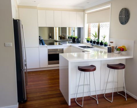 G J Morgan Kitchens - Internet Find 0