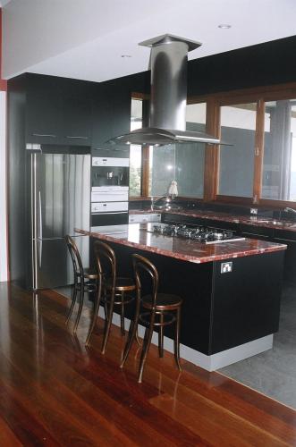 Optima Kitchens - Internet Find 1