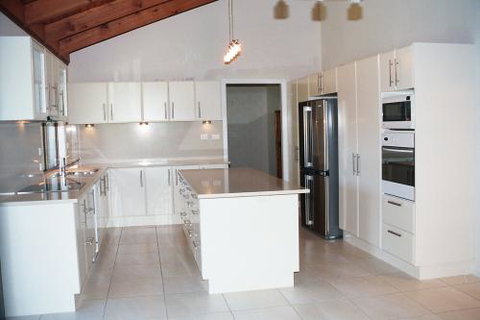 Optima Kitchens - Internet Find 2