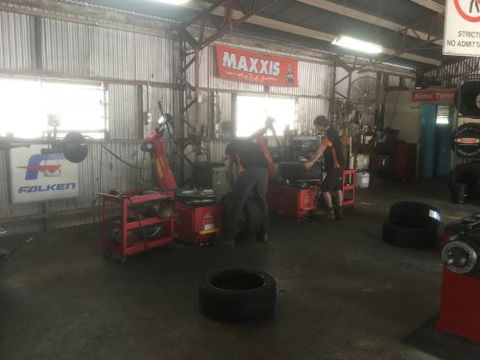 Paget Discount Tyres & Batteries - Internet Find 4