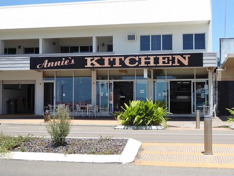 Annie's Kitchen - Internet Find 0