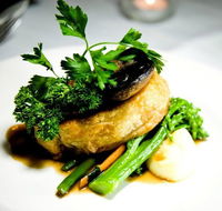 Harry's Restaurant and Redford Bar - Internet Find