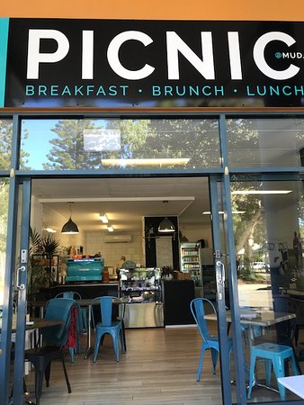 Picnic @ Mudjimba - Internet Find 0