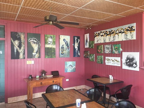 Vivia Cafe - Internet Find 0