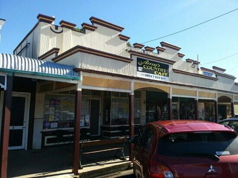 Amy's Country Cafe - Internet Find 0