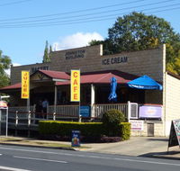 Aratula Cafe and Ice Creamery - Internet Find
