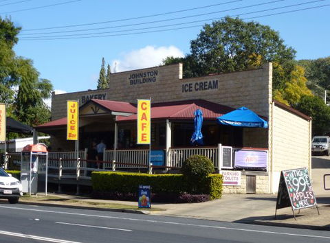 Aratula Cafe And Ice Creamery - Internet Find 0