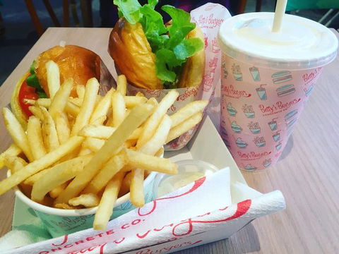 Betty's Burgers & Concrete Co. - Internet Find 0