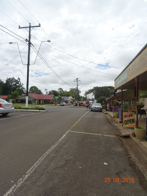 De Millaa's Coffee Shop - Internet Find 6