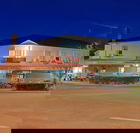 Grand Old Crow Hotel - Internet Find