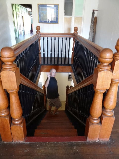 Ravenshoe Hotel - Internet Find 2