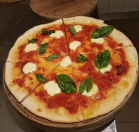 Flutterbucks Pizzeria - Internet Find