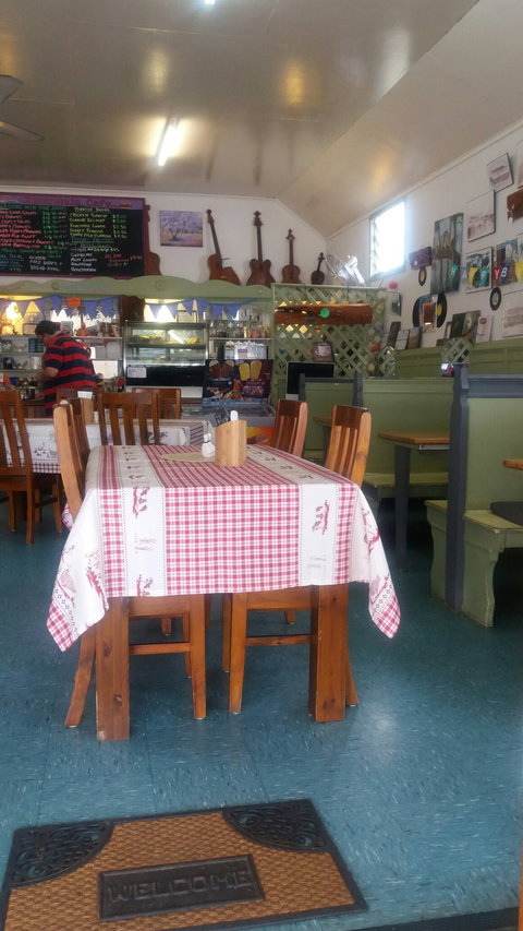 Jacaranda Coffee Lounge - Internet Find 6