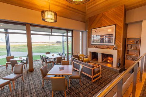 Thirteenth Beach Golf Links Restaurant - Internet Find 0
