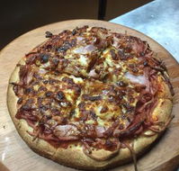 Numero Uno Pizza Parlour - Internet Find