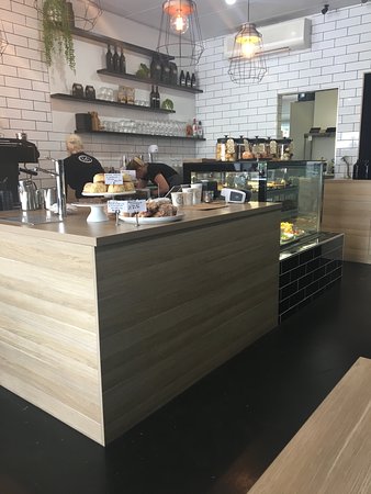 Mitch & Co Cafe - Internet Find 0