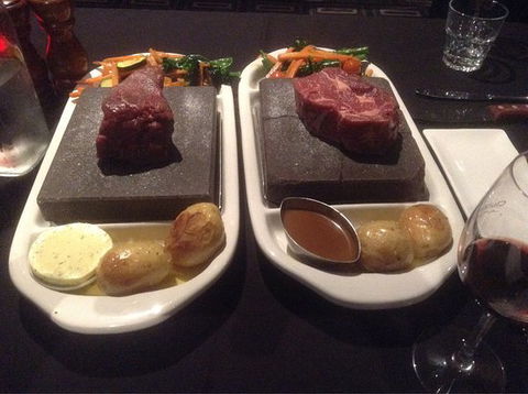 Stonegrill Restaurant - Club Mulwala - Internet Find 0