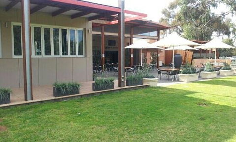 Gol Gol Hotel & Restaurant - Internet Find 0